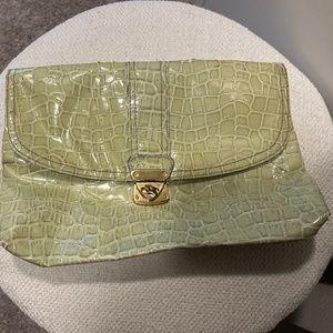Light green clutch